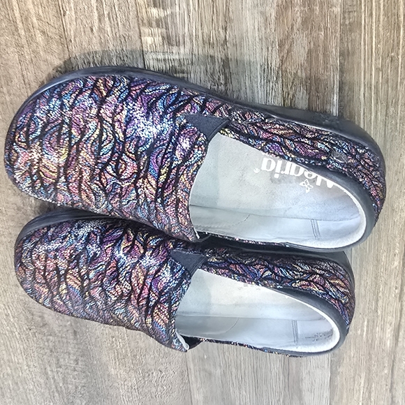 Alegria Keli Slip On Free Form Embossed Paisley Clogs Shoes Womens Size 7 - Picture 14 of 15